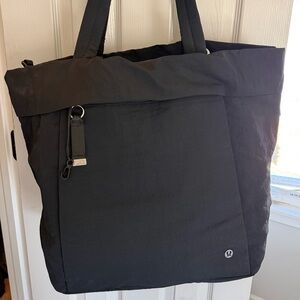 Lululemon - On My Level Carryall Tote Bag 27.5L
